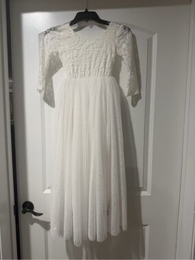 Ivory Lace & Tulle Girls Formal Dress with Three-Quarter Sleeves